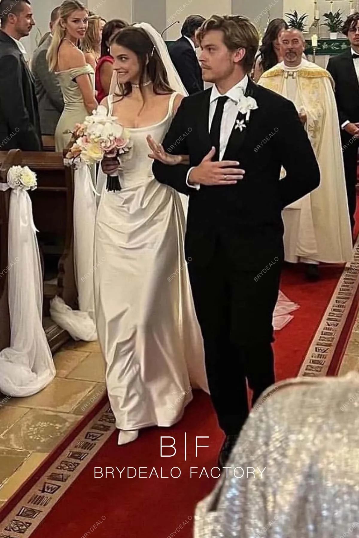 Barbara Palvin Retro Ivory Satin Square Neck Church Wedding Dress