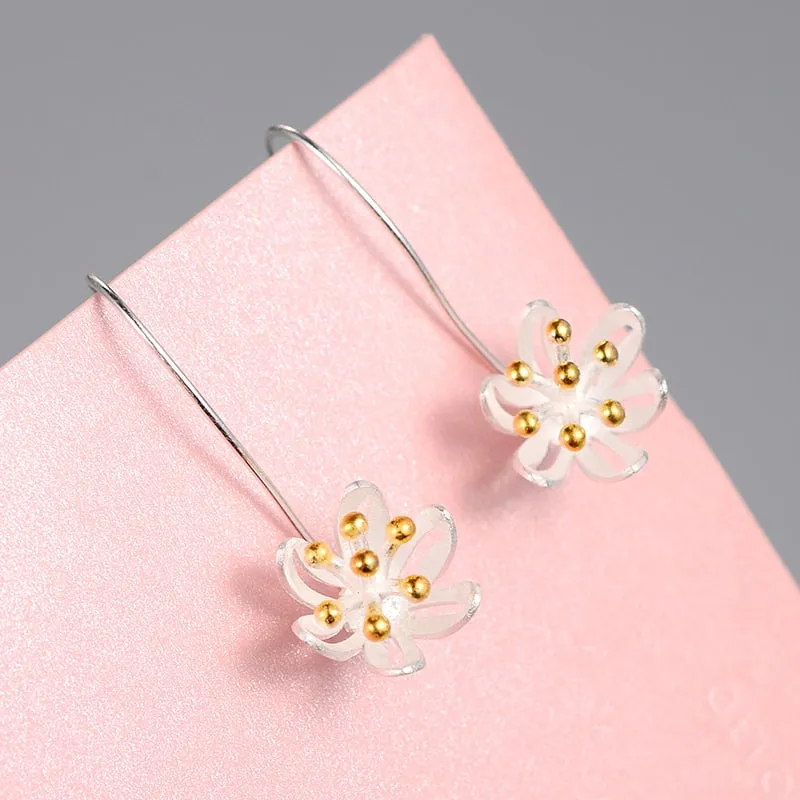 Chinese Jewelry Simple Flower Dangle Earrings For Women in Silver Color