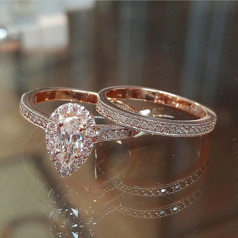 Classic Pear Cut Zircon Bridal Set Rings for Women with Zircon in Rose Gold Color