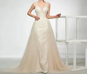 Elegant V Neck  Mermaid Trumpet Wedding Dress with Detachable Train