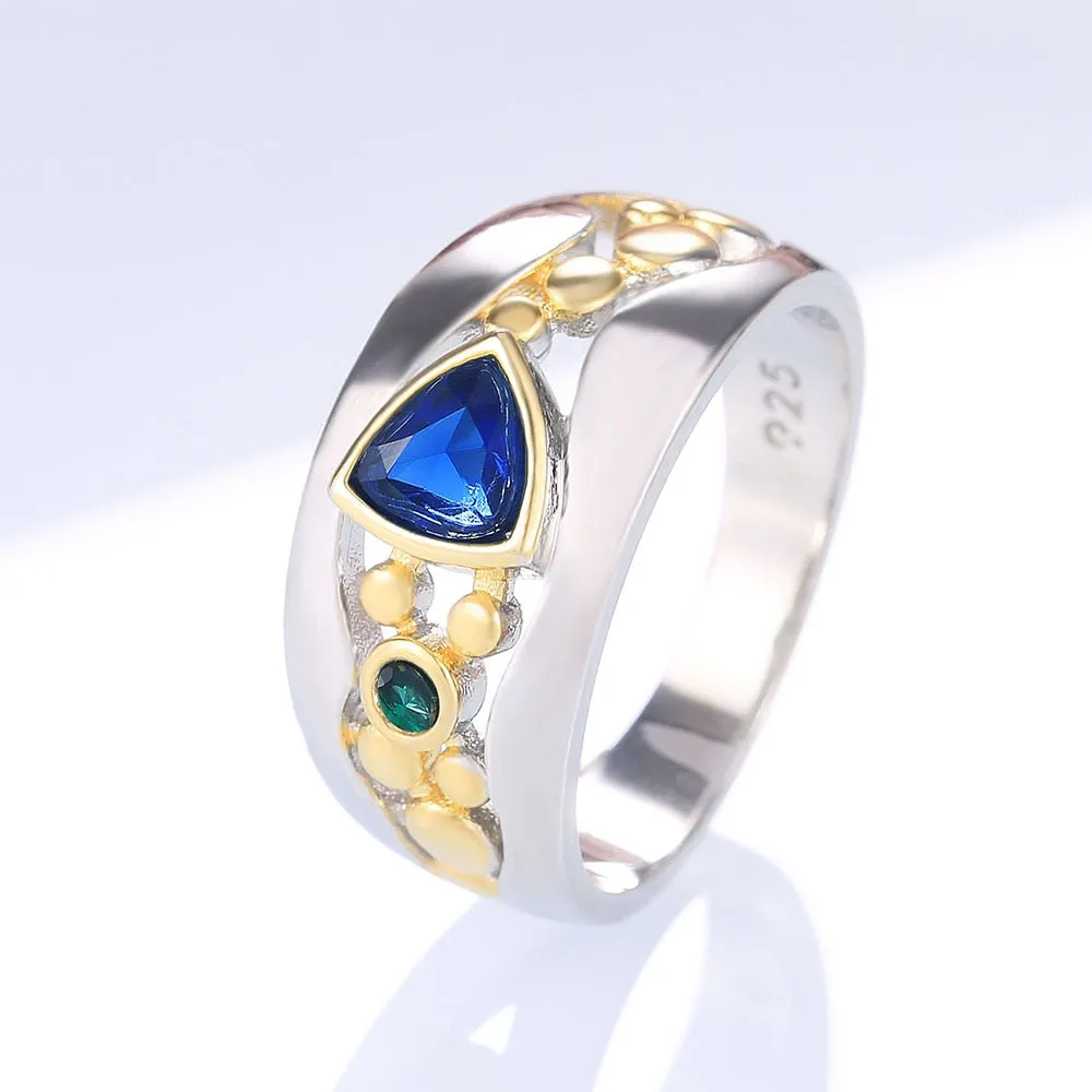 Statement Jewelry Trilliant Cut Gemstones Ring for Women with Zircon in Silver Color