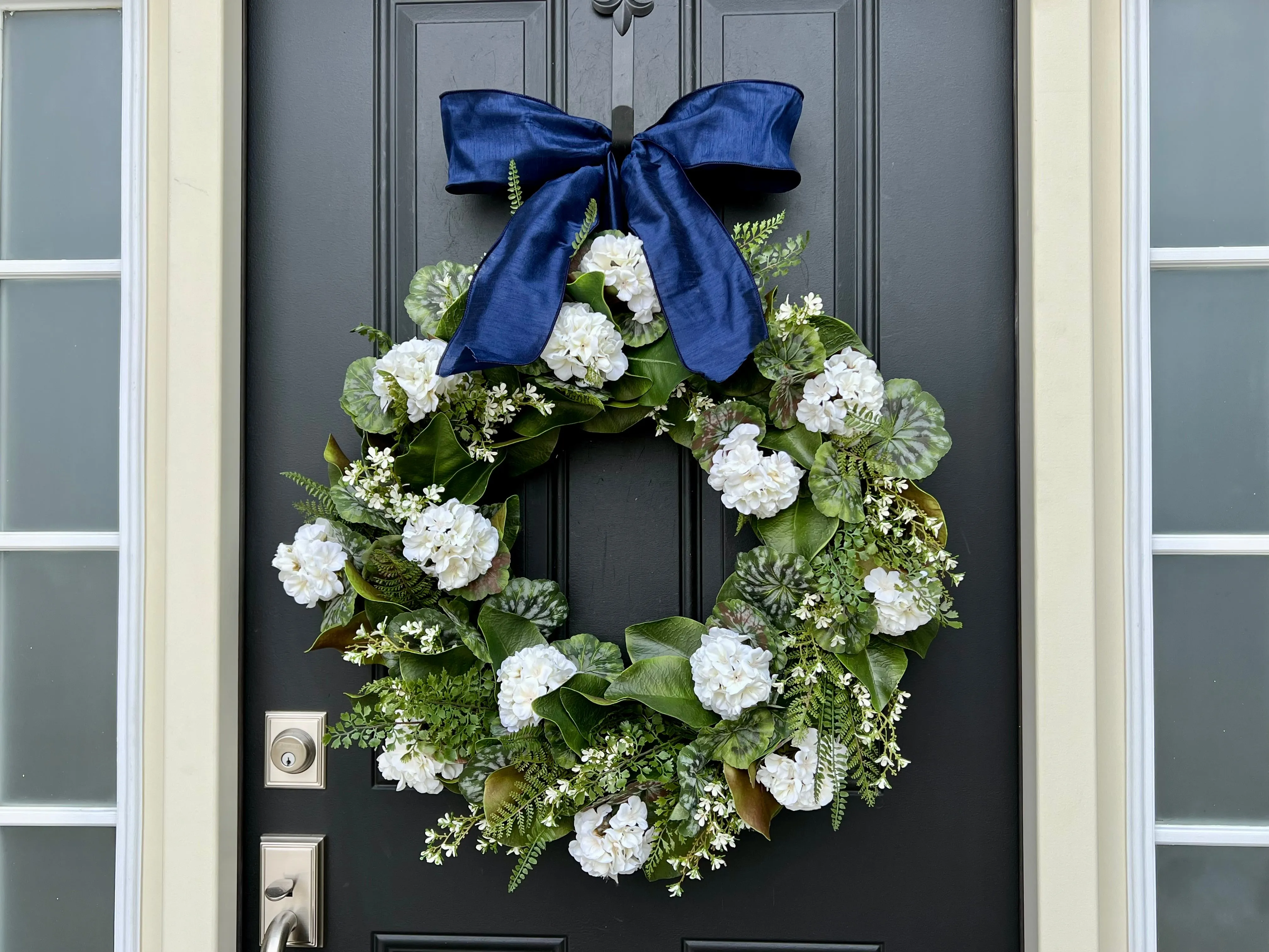 Summer White Geranium Wreath