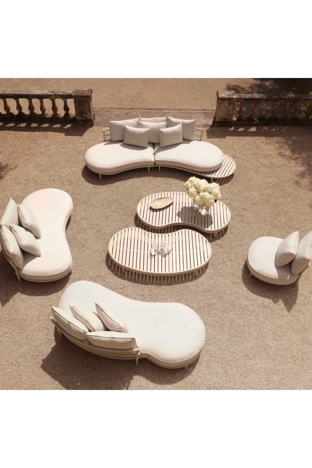 White Modern Outdoor Sofa | Eichholtz Laguno